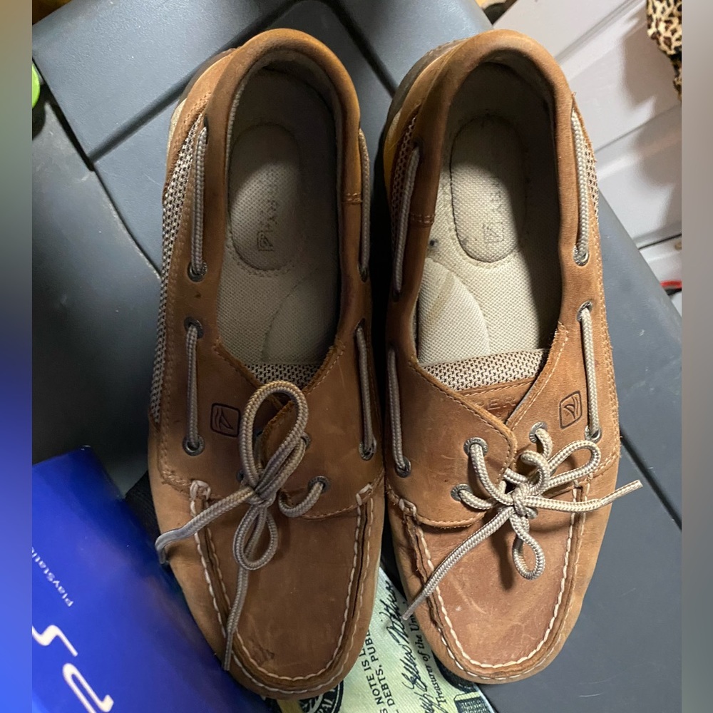 Sperry topsider woman’s tan cream